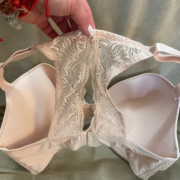 NWOT Paramour Bra Lace Back - Picture 2 of 4